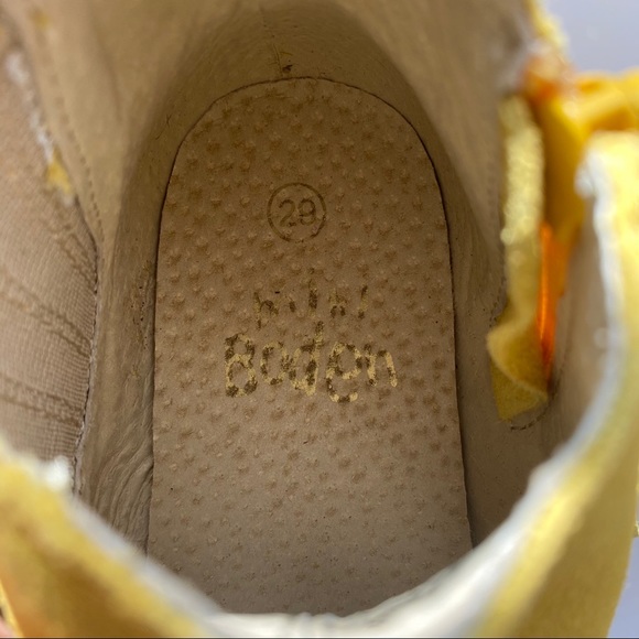 SOLD 👁‍🗨 HP🎉 NEW Mini Boden gold glitter boots - Picture 7 of 8